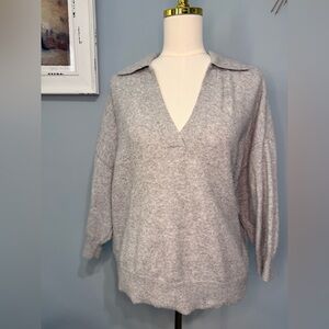 H&M Light Gray V-Neck Women's Sweater